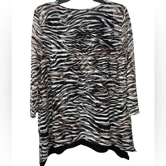 Dana Buchman Animal Print Blouse Size L - Picture 2 of 4